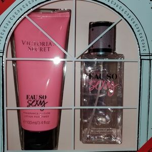 New 3.4 Oz Victoria Secret Eau So Sexy Gift Set B2